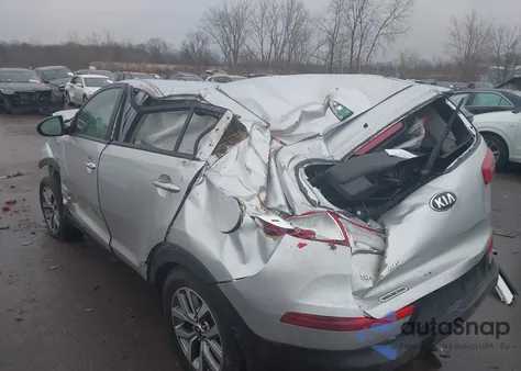 2015 Kia Sportage Lx z USA, uszkodzony, nr VIN KNDPBCAC4F7696073